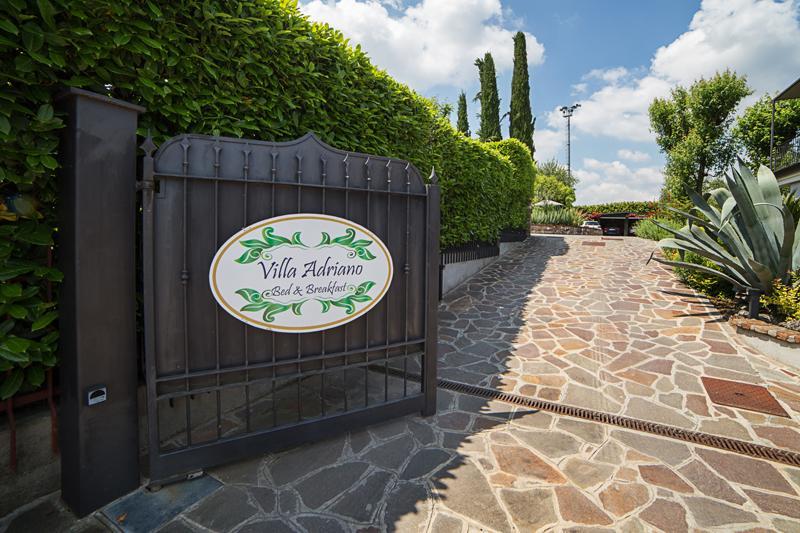 B&B Villa Adriano Дезенцано-дель-Гарда Экстерьер фото