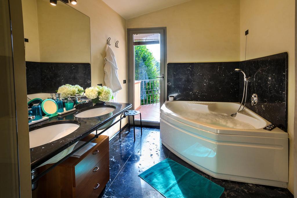 B&B Villa Adriano Дезенцано-дель-Гарда Экстерьер фото