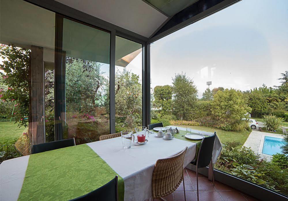 B&B Villa Adriano Дезенцано-дель-Гарда Экстерьер фото